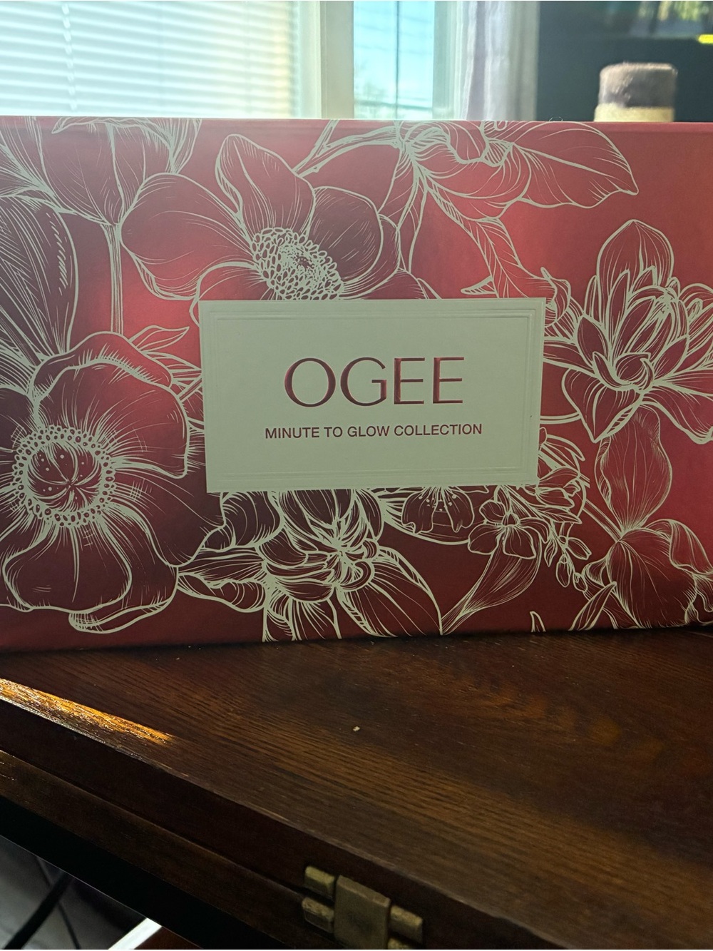 OGEE Minute to Glow Collection - Pink Floral Body Care Set